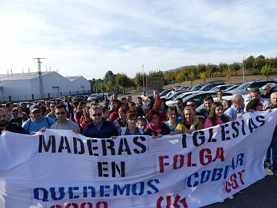17-09-30 ManifaMaderasIglesiasPorrinho02.JPG